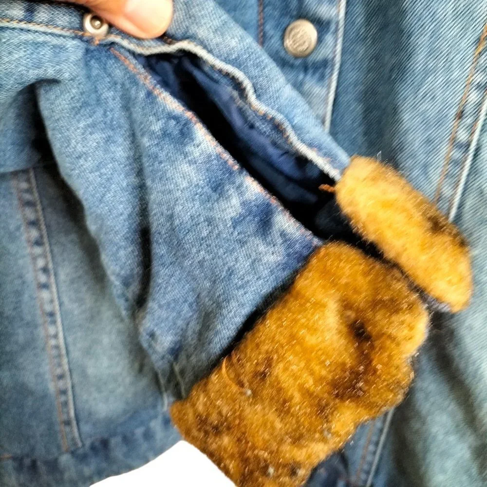 1027)Big Chill Girl Winter Jean Jacket Faux Fur Trim Size 14/16